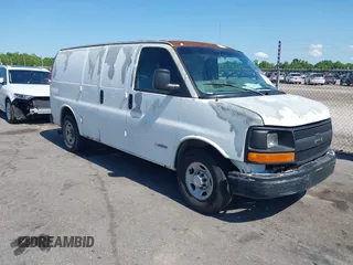 2005 Chevrolet Express Cargo z VIN 1GCGG25V551239751, wystawiony jako IAAI lot #42203218 z przebiegiem 288 260 mil mil oraz . Historia ofert i sprzedaży dostępna na DreamBid. Obrazek 1.