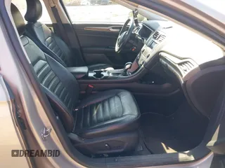 2016 Ford Fusion SE with VIN 3FA6P0HD8GR117421, listed as a IAAI auction lot 42146157 with 136,947 mi miles. Bid and sale history available at carsss.com. Image 5.