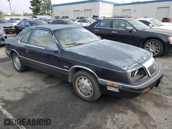 1987 Chrysler LeBaron z VIN 1C3CJ51E1HG137845, wystawiony jako Copart lot #86610254 z przebiegiem Nie podano mil oraz Czysty tytuł • Clean title. Historia ofert i sprzedaży dostępna na DreamBid. Obrazek 4.