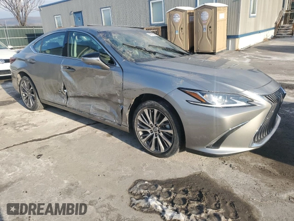2021 Lexus ES 250 z VIN 58AD11D14MU006488, wystawiony jako Copart lot #41811895 z przebiegiem 20 074 mil mil oraz Szkoda całkowita • Salvage title. Historia ofert i sprzedaży dostępna na DreamBid. Obrazek 4.