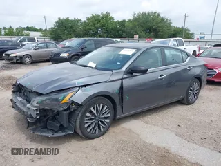 2024 Nissan Altima SV with VIN 1N4BL4DV2RN313022, listed as a IAAI auction lot 42431572 with 40,410 mi miles and . Bid and sale history available at DreamBid. Image 19.