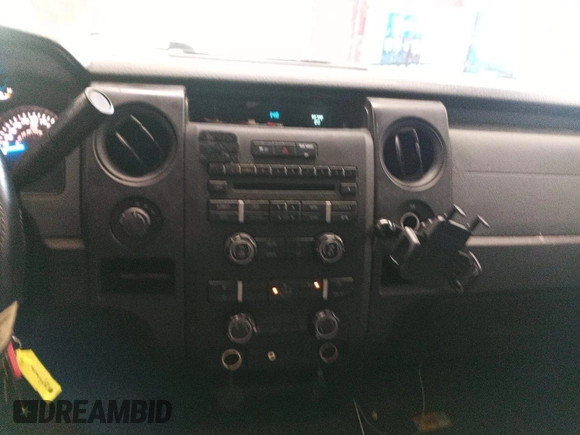 2013 Ford F-150 XL с VIN 1FTMF1EM2DKE77413, выставлен на аукционе IAAI как лот 42679287 с пробегом 185 602 миль миль и . История ставок и продаж доступна на DreamBid. Изображение 30.