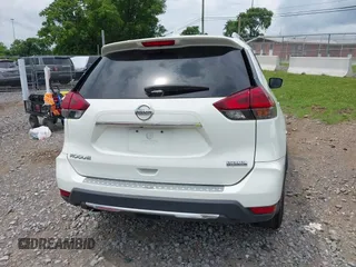 2020 Nissan Rogue S z VIN 5N1AT2MT0LC797327, wystawiony jako IAAI lot #42464199 z przebiegiem 44 470 mil mil oraz . Historia ofert i sprzedaży dostępna na DreamBid. Obrazek 16.