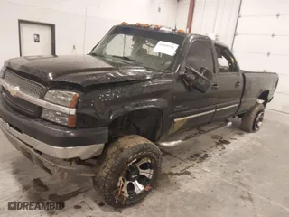 2003 Chevrolet Silverado 2500HD LS with VIN 1GCHK23133F152319, listed as a IAAI auction lot 41845510 with 1 mi miles. Bid and sale history available at carsss.com. Image 2.