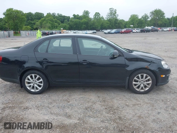 2010 Volkswagen Jetta Limited Edition with VIN 3VWRZ7AJ0AM105047, listed as a IAAI auction lot 42462140 with 199,668 mi miles and . Bid and sale history available at DreamBid. Image 13.