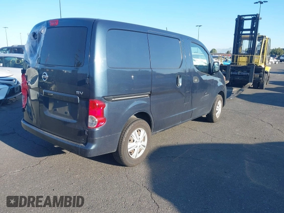2015 Nissan NV200 SV with VIN 3N6CM0KN9FK703833, listed as a IAAI auction lot 41956251 with 259,155 mi miles. Bid and sale history available at carsss.com. Image 4.
