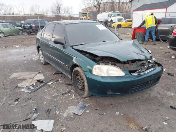 1999 Honda Civic VP with VIN 2HGEJ6617XH537283, listed as a IAAI auction lot 41483084 with 153,655 mi miles. Bid and sale history available at carsss.com. Image 1.