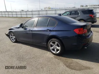 2015 BMW 3 Series 328i xDrive z VIN WBA3B3C53FF545726, wystawiony jako Copart lot #44940485 z przebiegiem Nie podano mil oraz Szkoda całkowita • Salvage title. Historia ofert i sprzedaży dostępna na DreamBid. Obrazek 2.