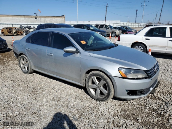 2012 Volkswagen Passat SE with VIN 1VWBP7A34CC045562, listed as a Copart auction lot 48710615 with 165,492 mi miles and Salvage Title. Bid and sale history available at carsss.com. Image 4.