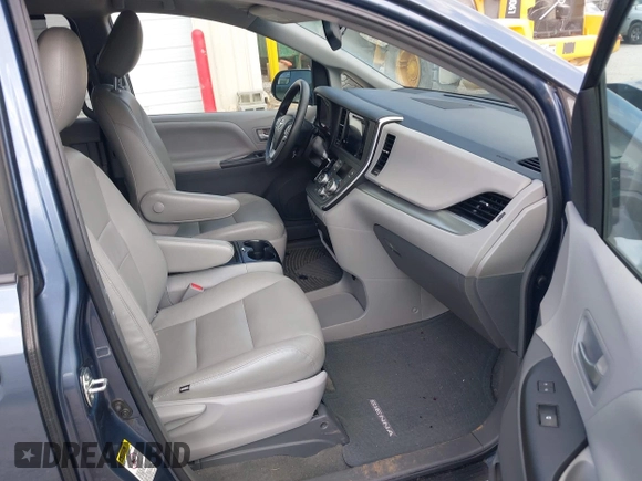 2015 Toyota Sienna LE AAS with VIN 5TDKK3DCXFS624984, listed as a IAAI auction lot 42560632 with 169,034 mi miles and . Bid and sale history available at DreamBid. Image 5.