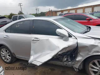 2010 Lexus ES with VIN JTHBK1EG2A2401553, listed as a IAAI auction lot 41924065 with 228,784 mi miles. Bid and sale history available at carsss.com. Image 13.