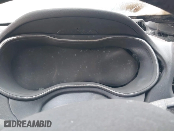 2019 Jeep Cherokee Trailhawk Elite with VIN 1C4PJMBX9KD329661, listed as a IAAI auction lot 41704933 with 1 mi miles. Bid and sale history available at carsss.com. Image 15.