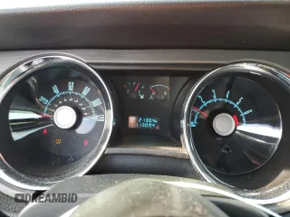 2010 Ford Mustang V6 with VIN 1ZVBP8AN4A5172398, listed as a Copart auction lot 50214925 with 113,094 mi miles and Salvage Title. Bid and sale history available at DreamBid. Image 9.