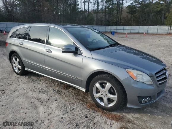 2011 Mercedes-Benz R-Class R 350 with VIN 4JGCB6FE4BA113620, listed as a Copart auction lot 84729734 with 170,898 mi miles and Clean Title. Bid and sale history available at carsss.com. Image 4.