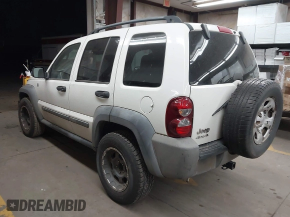 2007 Jeep Liberty Sport with VIN 1J4GL48KX7W686326, listed as a IAAI auction lot 42025033 with 196,021 mi miles. Bid and sale history available at carsss.com. Image 3.