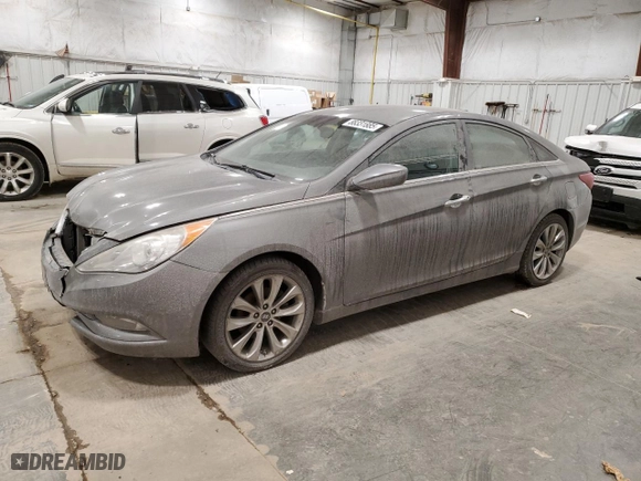 2013 Hyundai Sonata SE with VIN 5NPEC4ACXDH634065, listed as a Copart auction lot 88331885 with 159,310 mi miles and Non Repairable. Bid and sale history available at carsss.com. Image 1.