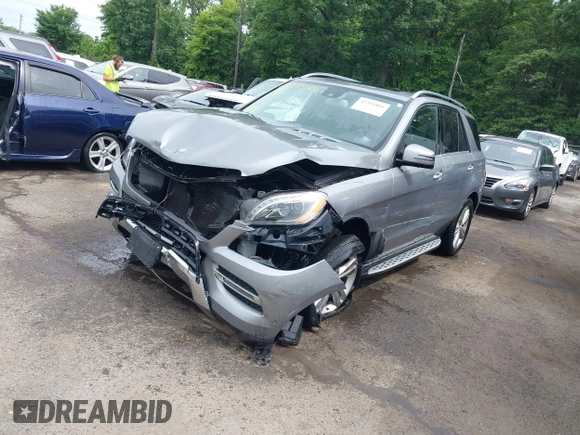 2015 Mercedes-Benz M 350 with VIN 4JGDA5HB4FA496808, listed as a IAAI auction lot 42351889 with 145,625 mi miles and . Bid and sale history available at DreamBid. Image 17.