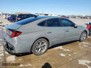 2021 Hyundai Sonata SEL with VIN 5NPEF4JA4MH082200, listed as a Copart auction lot 48205075 with 57,581 mi miles and Salvage Title. Bid and sale history available at carsss.com. Image 3.