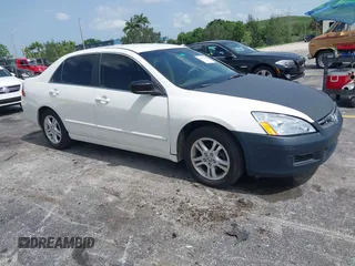 2006 Honda Accord LX SE z VIN 1HGCM56316A169562, wystawiony jako IAAI lot #42371373 z przebiegiem 245 492 mil mil oraz . Historia ofert i sprzedaży dostępna na DreamBid. Obrazek 1.