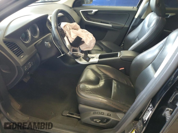 2011 Volvo XC60 3.0T with VIN YV4902DZ0B2193752, listed as a Copart auction lot 62071495 with 131,940 mi miles and Salvage title. Bid and sale history available at DreamBid. Image 7.