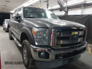 2014 Ford F-250 XL z VIN 1FT7W2BT5EEA90059, wystawiony jako IAAI lot #42160901 z przebiegiem 123 975 mil mil oraz . Historia ofert i sprzedaży dostępna na DreamBid. Obrazek 1.