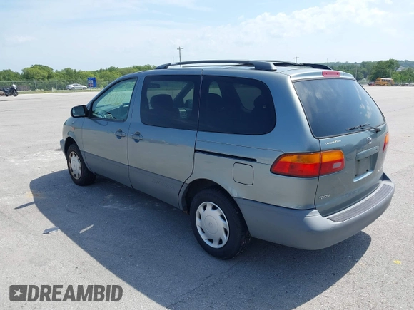 2000 Toyota Sienna LE with VIN 4T3ZF13C4YU211145, listed as a IAAI auction lot 42705612 with 217,825 mi miles and . Bid and sale history available at DreamBid. Image 3.