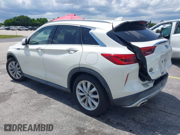 2019 Infiniti QX50 Essential z VIN 3PCAJ5M3XKF111873, wystawiony jako IAAI lot #42568626 z przebiegiem 37 384 mil mil oraz . Historia ofert i sprzedaży dostępna na DreamBid. Obrazek 3.