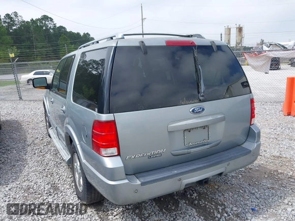 2006 Ford Expedition Limited with VIN 1FMFU19556LA74049, listed as a IAAI auction lot 41932565 with 297,516 mi miles. Bid and sale history available at carsss.com. Image 6.