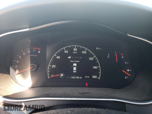 2015 Kia Cadenza Premium with VIN KNALN4D79F5180889, listed as a Copart auction lot 68486404 with 106,196 mi miles and Salvage Title. Bid and sale history available at carsss.com. Image 9.