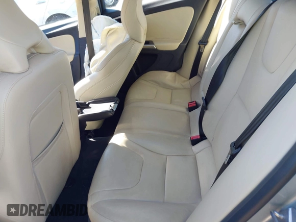 2018 Volvo S60 Dynamic z VIN YV126MFL4J2451903, wystawiony jako IAAI lot #41844843 z przebiegiem 118 026 mil mil oraz . Historia ofert i sprzedaży dostępna na DreamBid. Obrazek 8.