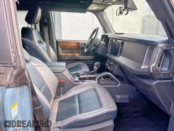 2022 Ford Bronco с VIN 1FMEE5DP3NLB62749, выставлен на аукционе Copart как лот 58267595 с пробегом 59 444 миль миль и Списание • Salvage title. История ставок и продаж доступна на DreamBid. Изображение 5.