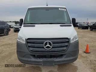 2024 Mercedes-Benz Sprinter Cargo with VIN W1Y4KBHY1RT188908, listed as a Copart auction lot 46227725 with 4,828 mi miles and Non Repairable. Bid and sale history available at carsss.com. Image 5.