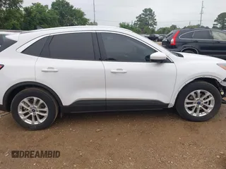 2021 Ford Escape SE with VIN 1FMCU0G67MUA28772, listed as a IAAI auction lot 42114499 with 21,818 mi miles and . Bid and sale history available at DreamBid. Image 14.