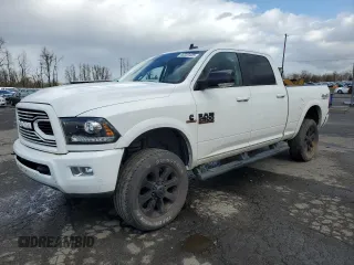 2018 Ram 2500 Laramie z VIN 3C6UR5FL0JG109472, wystawiony jako Copart lot #46353435 z przebiegiem 102 773 mil mil oraz Szkoda całkowita • Salvage title. Historia ofert i sprzedaży dostępna na DreamBid. Obrazek 1.