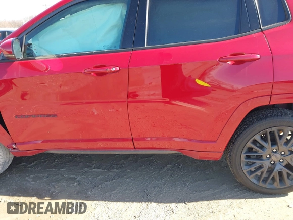2022 Jeep Compass High Altitude with VIN 3C4NJDCB0NT161451, listed as a IAAI auction lot 41576282 with 96,250 mi miles and . Bid and sale history available at DreamBid. Image 14.