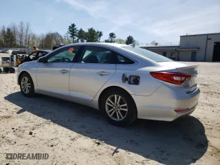 2015 Hyundai Sonata 2.4L SE with VIN 5NPE24AF8FH031535, listed as a Copart auction lot 54438405 with 143,629 mi miles and Clean Title. Bid and sale history available at carsss.com. Image 2.