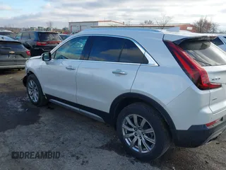 2022 Cadillac XT4 AWD Premium Luxury with VIN 1GYFZDR49NF105003, listed as a IAAI auction lot 41009382 with 43,395 mi miles and . Bid and sale history available at carsss.com. Image 3.
