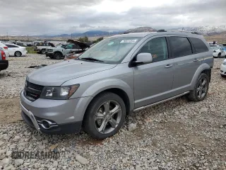 2017 Dodge Journey Crossroad Plus z VIN 3C4PDCGG3HT548077, wystawiony jako Copart lot #76531354 z przebiegiem 167 243 mil mil oraz Szkoda całkowita • Salvage title. Historia ofert i sprzedaży dostępna na DreamBid. Obrazek 1.