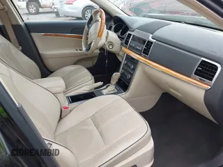 2010 Lincoln MKZ with VIN 3LNHL2GC7AR628804, listed as a IAAI auction lot 42324039 with 137,103 mi miles and . Bid and sale history available at DreamBid. Image 5.