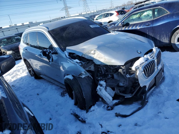 2016 BMW X1 xDrive28i z VIN WBXHT3C37G5F66869, wystawiony jako Copart lot #44990885 z przebiegiem Nie podano mil oraz Szkoda całkowita • Salvage title. Historia ofert i sprzedaży dostępna na DreamBid. Obrazek 4.