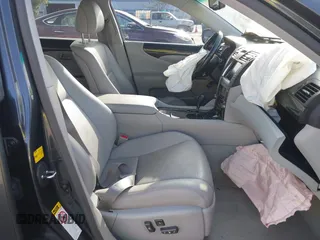 2008 Lexus LS 460 with VIN JTHBL46F185079002, listed as a IAAI auction lot 41724629 with Not Provided miles and . Bid and sale history available at DreamBid. Image 5.