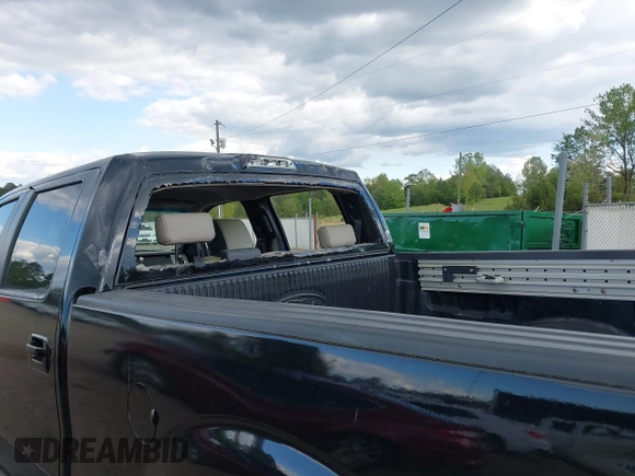 2009 Ford F-150 XL z VIN 1FTPW14V49KA00383, wystawiony jako IAAI lot #41975935 z przebiegiem 117 400 mil mil oraz . Historia ofert i sprzedaży dostępna na DreamBid. Obrazek 18.