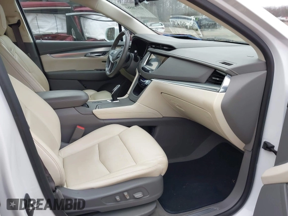 2017 Cadillac XT5 Luxury AWD with VIN 1GYKNDRS8HZ274425, listed as a IAAI auction lot 41170584 with 84,303 mi miles and . Bid and sale history available at carsss.com. Image 5.
