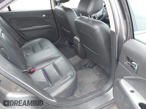 2011 Ford Fusion SEL with VIN 3FAHP0JG1BR115127, listed as a IAAI auction lot 41930531 with 183,512 mi miles. Bid and sale history available at carsss.com. Image 8.
