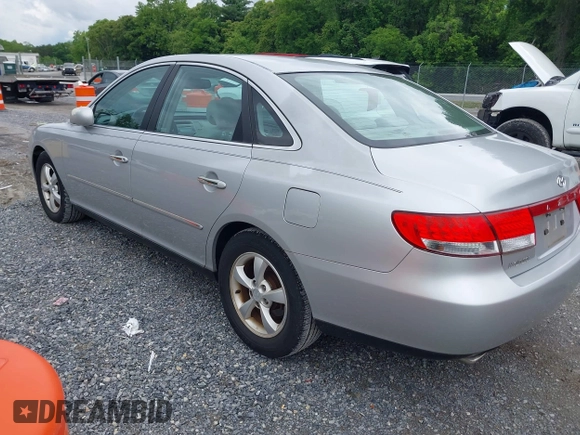 2007 Hyundai Azera SE z VIN KMHFC46F57A139674, wystawiony jako IAAI lot #42367838 z przebiegiem 257 981 mil mil oraz . Historia ofert i sprzedaży dostępna na DreamBid. Obrazek 3.