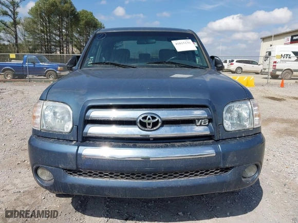 2006 Toyota Tundra SR5 with VIN 5TBDT44186S548460, listed as a IAAI auction lot 41815136 with 180,353 mi miles. Bid and sale history available at carsss.com. Image 6.