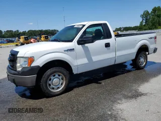 2014 Ford F-150 XL z VIN 1FTMF1EM9EKD54015, wystawiony jako Copart lot #55677975 z przebiegiem 131 815 mil mil oraz Czysty tytuł • Clean title. Historia ofert i sprzedaży dostępna na DreamBid. Obrazek 1.