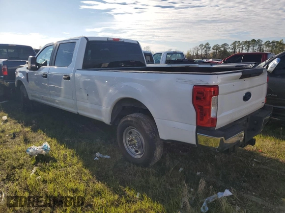 2019 Ford F-350 XL with VIN 1FT8W3A68KEC83176, listed as a Copart auction lot 87997915 with 275,052 mi miles and Salvage title. Bid and sale history available at DreamBid. Image 2.
