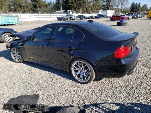 2011 BMW M3 z VIN WBSPM9C54BE203115, wystawiony jako Copart lot #54583324 z przebiegiem Nie podano mil oraz Szkody całkowita. Historia ofert i sprzedaży dostępna na DreamBid. Obrazek 2.