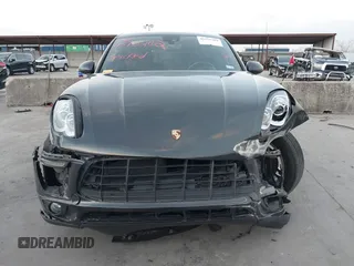 2018 Porsche Macan with VIN WP1AA2A53JLB05430, listed as a IAAI auction lot 41575202 with 65,834 mi miles. Bid and sale history available at carsss.com. Image 12.